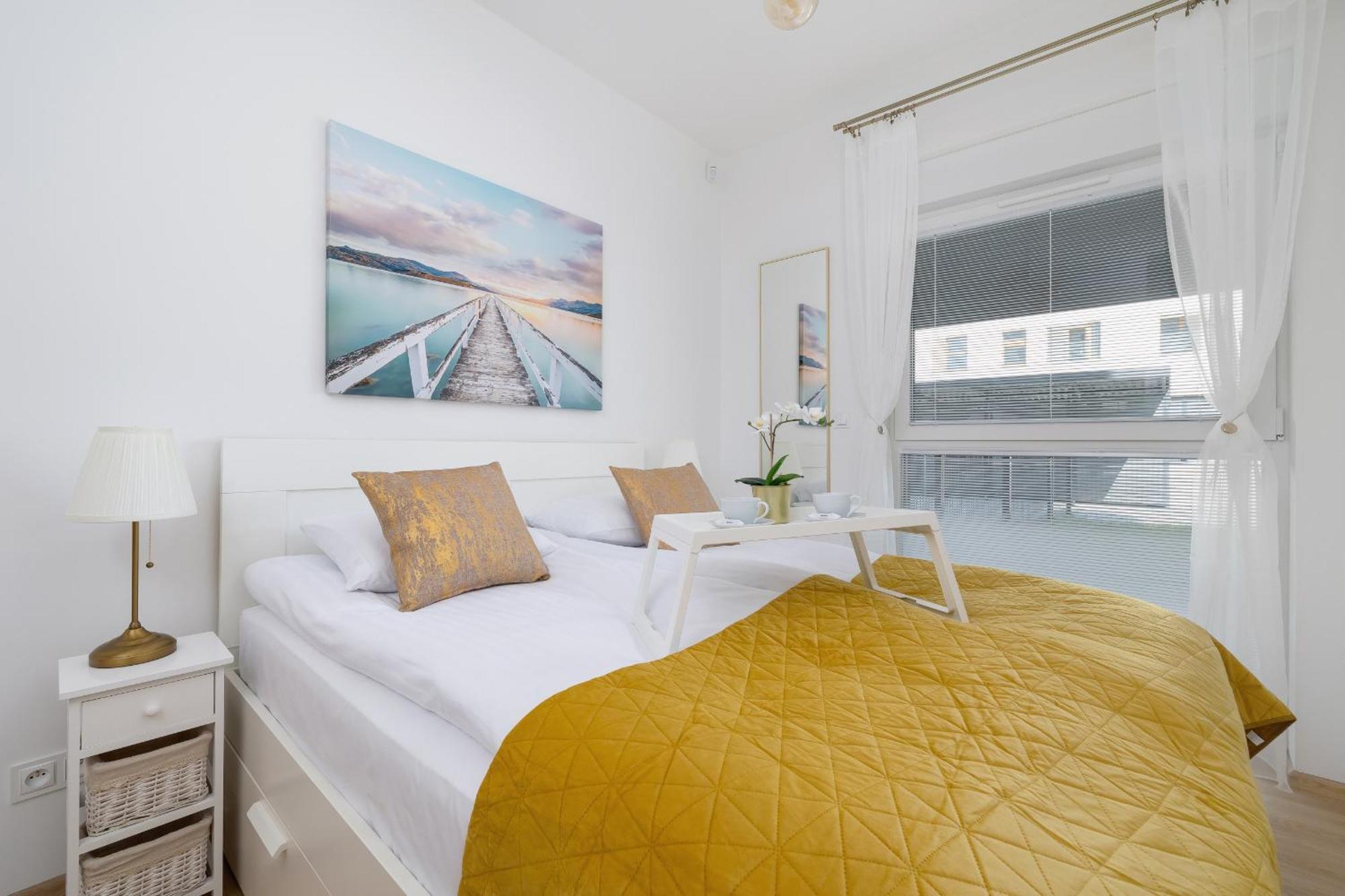 Luxury Two Bedroom Apartment With Terrace And Parking By Renters Prestige Katowice Luaran gambar