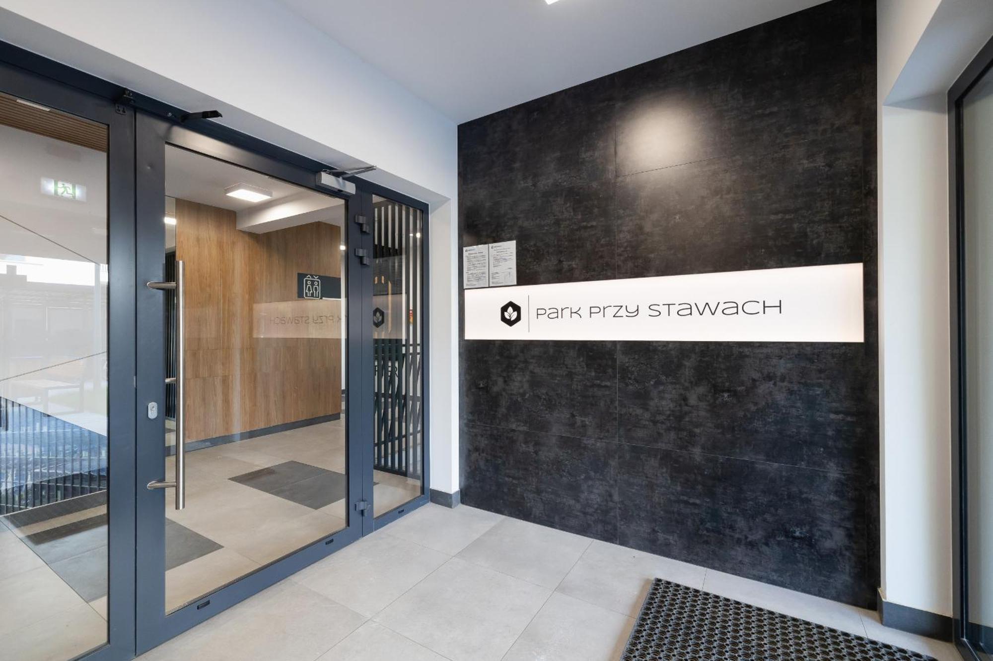 Luxury Two Bedroom Apartment With Terrace And Parking By Renters Prestige Katowice Luaran gambar